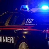 Trecate, ubriaco all’ingresso della discoteca aggredisce la sicurezza: arrestato 21enne