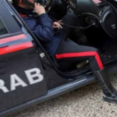 Tenta di entrare in casa dei genitori nonostante il divieto: arrestato a Invorio