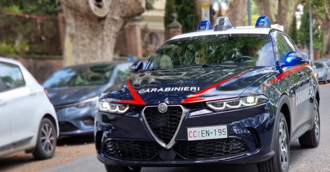 Gattico, ladro scoperto in casa: arrestato un 41enne Gattico, ladro scoperto in casa: arrestato un 41enne