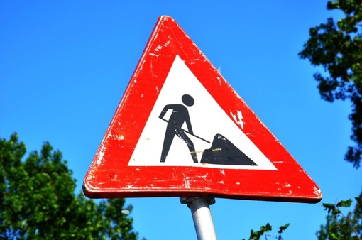 Novara: proseguono i lavori di riqualificazione strade e marciapiedi Novara: proseguono i lavori di riqualificazione strade e marciapiedi
