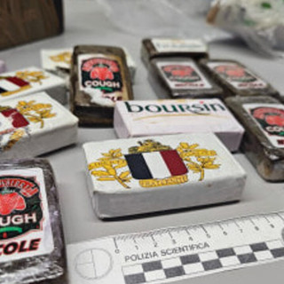 Novara, fermati marito e moglie con 1,4 kg di hashish