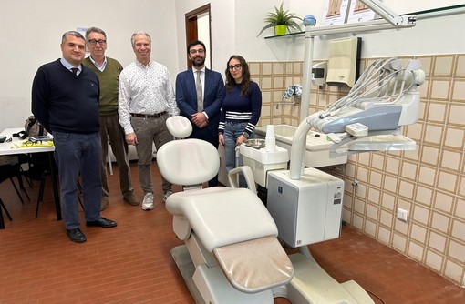 Cure dentali gratuite per i bambini: a Novara parte il progetto di odontoiatria solidale