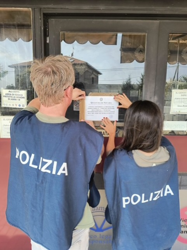 Cureggio, sospesa per cinque giorni la licenza di una sala VLT Cureggio, sospesa per cinque giorni la licenza di una sala VLT