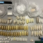 La droga sequestrata dalla Polizia a Barriera di Milano