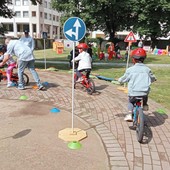 Un percorso di educazione stradale con i piccoli alunni delle scuole dell'infanzia novaresi