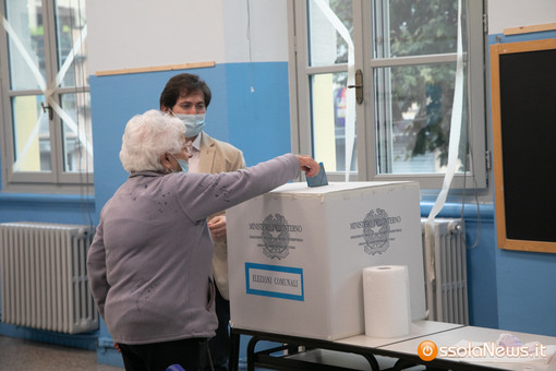 Election day, urne aperte fino alle 23