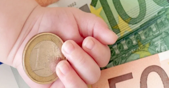 Assegno Unico Universale, nel primo bimestre 2026 erogati 3,3 miliardi alle famiglie