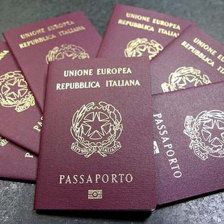 Passaporti, stop al pagamento con bollettino postale: come richiederlo