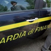 Guardia di finanza, una nuova tessera di riconoscimento più sicura e tecnologica Guardia di finanza, una nuova tessera di riconoscimento più sicura e tecnologica