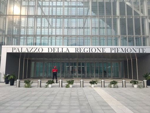 Piemonte e Valle d’Aosta rafforzano la collaborazione: firmata l’intesa su sviluppo e settori strategici Piemonte e Valle d’Aosta rafforzano la collaborazione: firmata l’intesa su sviluppo e settori strategici