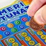 Colpo grosso al gratta e vinci: un milione di euro vinto a Novara Colpo grosso al gratta e vinci: un milione di euro vinto a Novara
