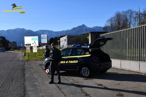 Biella, oltre 200mila euro di ricavi non dichiarati: scoperta falsa associazione sportiva dalla Guardia di Finanza Biella, oltre 200mila euro di ricavi non dichiarati: scoperta falsa associazione sportiva dalla Guardia di Finanza