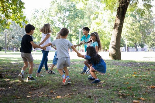 Centri estivi ad Arona, confermati gli sconti per le famiglie anche nel 2026