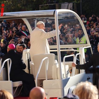 Vescovo di Novara: “grande dolore per la morte del papa”