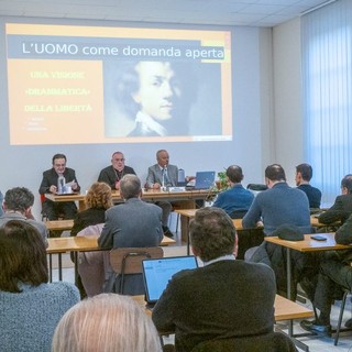 &quot;Come un roveto ardente&quot;, un omaggio a monsignor Brambilla dai docenti dell’Issr