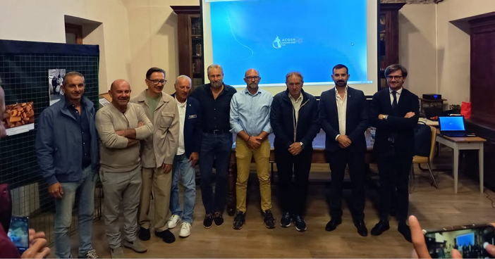 Siccità e sicurezza idrica: a Carpignano Sesia istituzioni, consorzi e mondo agricolo a confronto sul futuro dell’acqua Siccità e sicurezza idrica: a Carpignano Sesia istituzioni, consorzi e mondo agricolo a confronto sul futuro dell’acqua