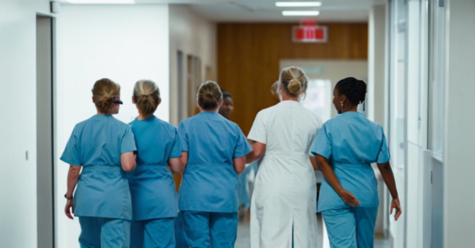 Nursing Up lancia l'allarme: "Un infermiere su tre soffre di depressione, servono più tutele"