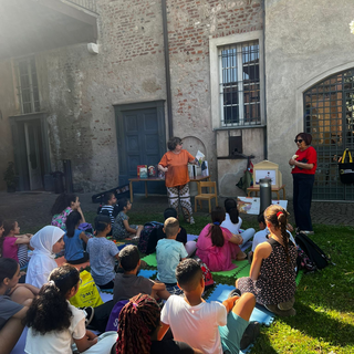 “Intrecci di Storie – Voce alla Comunità”: al Castello di Galliate si celebrano i vent’anni dello Spazio Giovani
