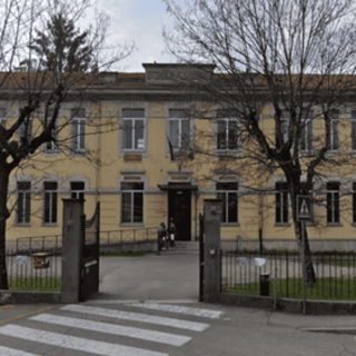 Gozzano, la Provincia affida i lavori per la palestra del liceo: oltre 40mila euro per il nuovo controsoffitto