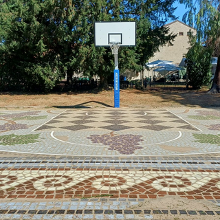 Street art e basket: un'opera di "Refreshink" riqualificherà il campo del parco della Resistenza Street art e basket: un'opera di "Refreshink" riqualificherà il campo del parco della Resistenza