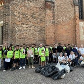 Studenti del Mossotti in campo con Novara Green: pulizia a San Nazzaro della Costa Studenti del Mossotti in campo con Novara Green: pulizia a San Nazzaro della Costa