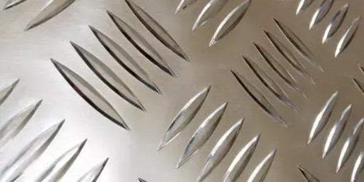 Il primato della siderurgia italiana tra innovazione tecnologica e sicurezza nelle infrastrutture moderne