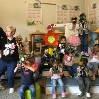Trecate: bambini apprendisti contadini al laboratorio creativo della Biblioteca Civica