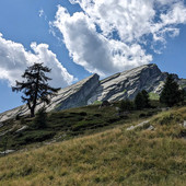 Il Lago Panelatte e gli alpeggi di Arvogno