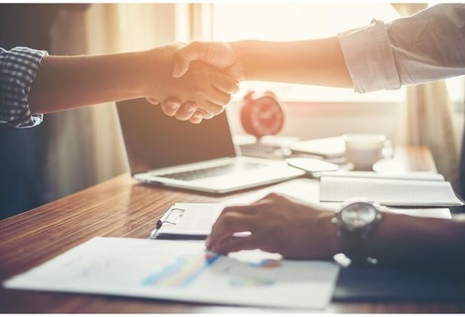 Raggiunto l'accordo sul rinnovo dei contratti per il settore Terziario Raggiunto l'accordo sul rinnovo dei contratti per il settore Terziario