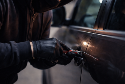 Furti nelle auto a San Martino, cresce la preoccupazione Furti nelle auto a San Martino, cresce la preoccupazione