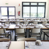 Galliate, i calendari solidali finanziano la mensa scolastica per dieci alunni Galliate, i calendari solidali finanziano la mensa scolastica per dieci alunni