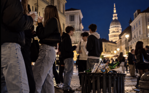 Novara, movida violenta e alcol ai minorenni: Canelli richiama le famiglie Novara, movida violenta e alcol ai minorenni: Canelli richiama le famiglie