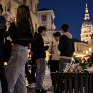 Novara, movida violenta e alcol ai minorenni: Canelli richiama le famiglie