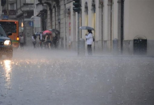 Temporali e grandine sul Novarese, scatta l’allerta gialla Temporali e grandine sul Novarese, scatta l’allerta gialla