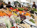 A Brovello-Carpugnino il primo passo verso il mercato settimanale: da mercoledì mattina un banco di frutta e verdura in piazza