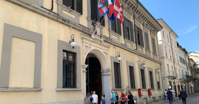 Campo sportivo di Lumellogno, il M5S chiede il recupero dei bagni Campo sportivo di Lumellogno, il M5S chiede il recupero dei bagni
