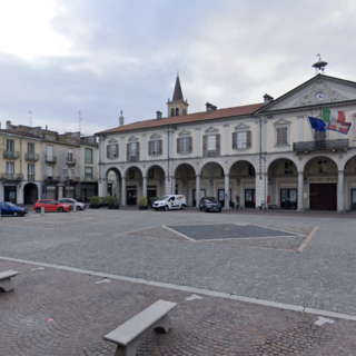 Trecate: fuoco concentrico di Pd e M5S su Binatti