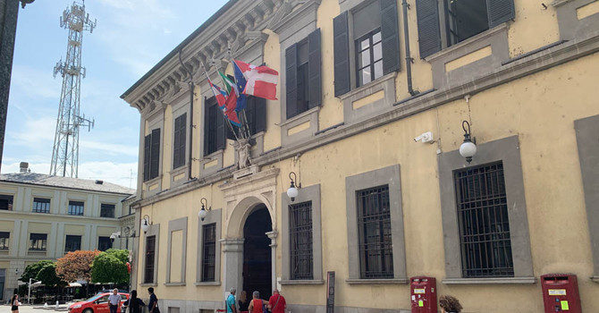 Segnaletica stradale a Novara, il M5S attacca: “Fondi insufficienti per la sicurezza”