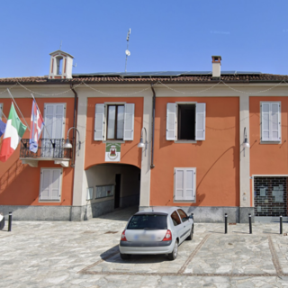 Tornaco, il bancomat chiude: il sindaco invita a usare il Postamat