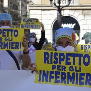 Una protesta degli infermieri (foto d'archivio)