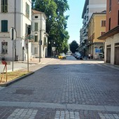 Borgomanero, lavori urgenti per un cedimento stradale