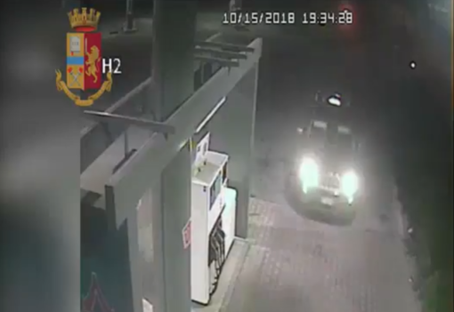 Notizie dal Piemonte. Sgominata la banda che rubava trattori (e non solo) tra Torino, Ivrea, Asti, Vercelli e Viverone VIDEO Notizie dal Piemonte. Sgominata la banda che rubava trattori (e non solo) tra Torino, Ivrea, Asti, Vercelli e Viverone VIDEO