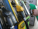 Nuovi rincari della benzina: Federconsumatori chiede l'intervento del Governo