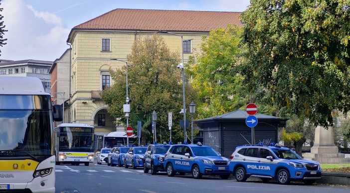 Controlli straordinari a Novara: rafforzata la sicurezza urbana nel fine settimana
