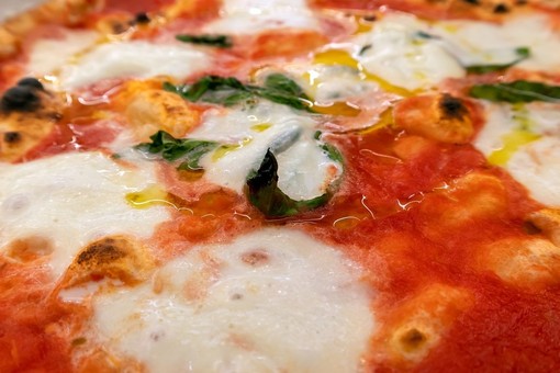 Curiosità. Oggi, 9 ottobre, è il Birra & Pizza Day Curiosità. Oggi, 9 ottobre, è il Birra & Pizza Day