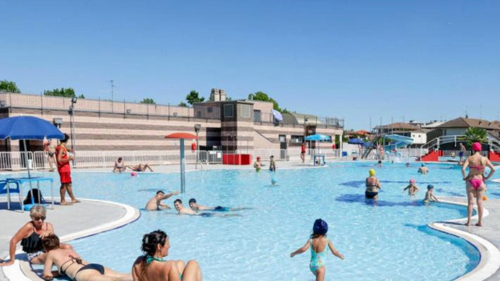 Piscina comunale di Trecate: apertura estiva dall’8 giugno