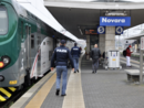Arrestato a Crotone il 22enne accusato di violenza sessuale su un treno a Novara Arrestato a Crotone il 22enne accusato di violenza sessuale su un treno a Novara