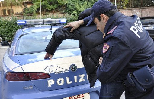 Cronaca Nord-Ovest. Stalking, usura e bancarotta: 60enne rintracciato nel Biellese dalla Polizia di Vercelli