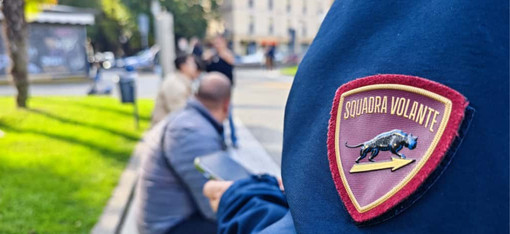 Anziane derubate in centro, arrestato dopo un inseguimento: tre rapine contestate a un 21enne Anziane derubate in centro, arrestato dopo un inseguimento: tre rapine contestate a un 21enne