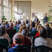 "Il tesoro del re", successo per le presentazioni del romanzo di Nadia Carminati a Varallo Pombia e Borgo Ticino "Il tesoro del re", successo per le presentazioni del romanzo di Nadia Carminati a Varallo Pombia e Borgo Ticino